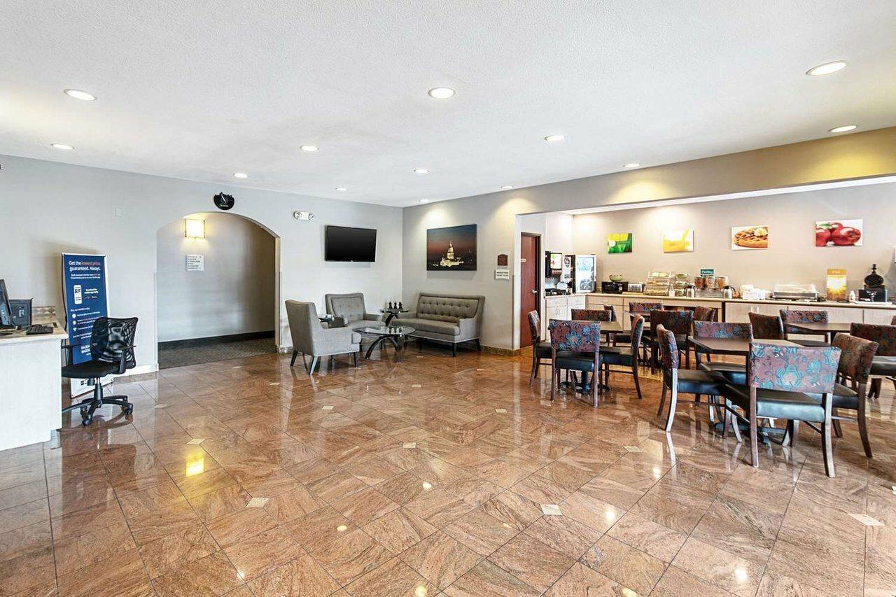 Quality Suites Austin Bagian luar foto