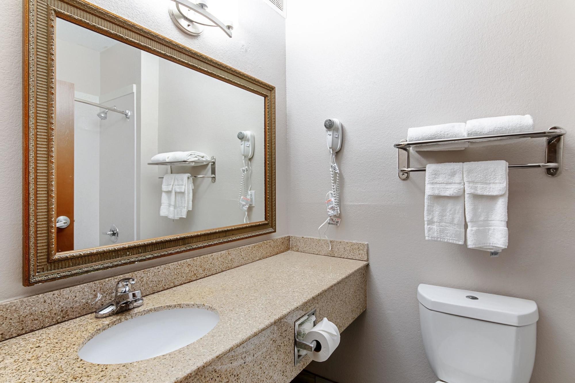 Quality Suites Austin Bagian luar foto