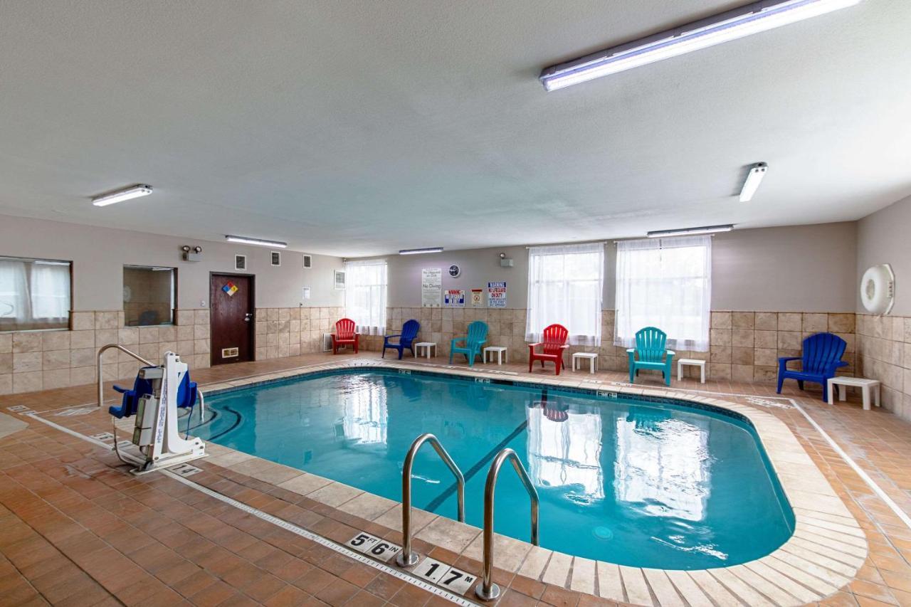 Quality Suites Austin Bagian luar foto