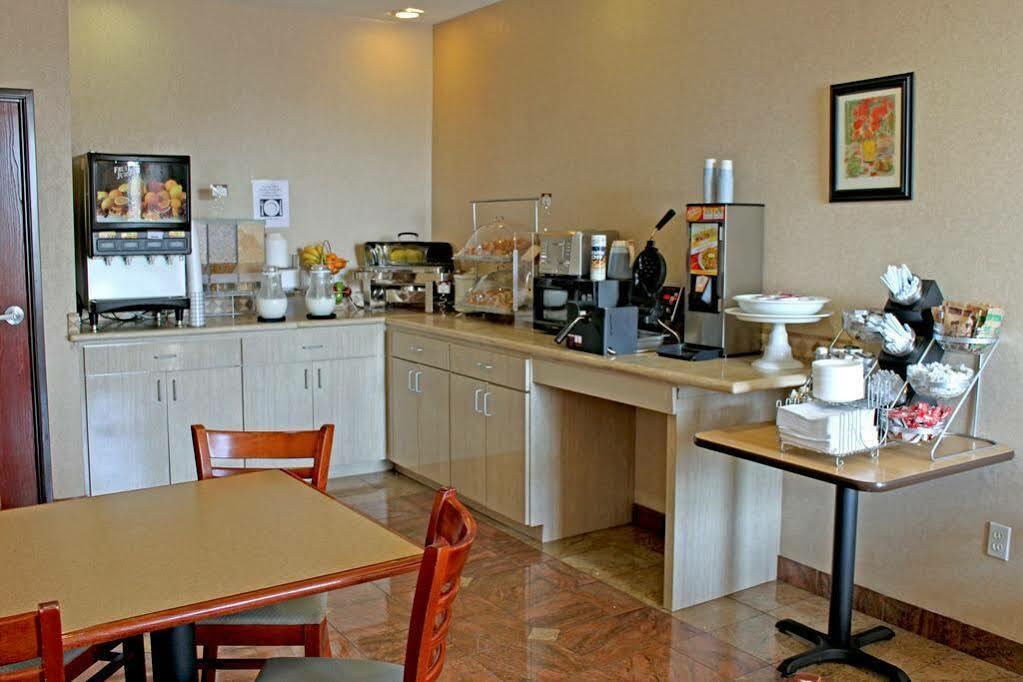 Quality Suites Austin Bagian luar foto